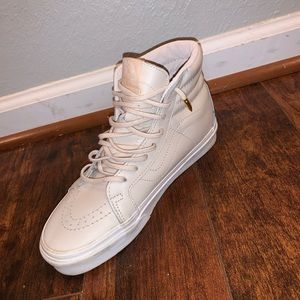 Creme High top Vans